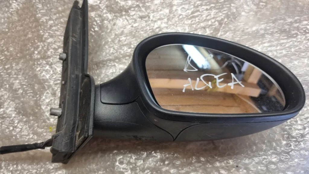 00018 Oglinda manuala dreapta seat altea 5p e9014142