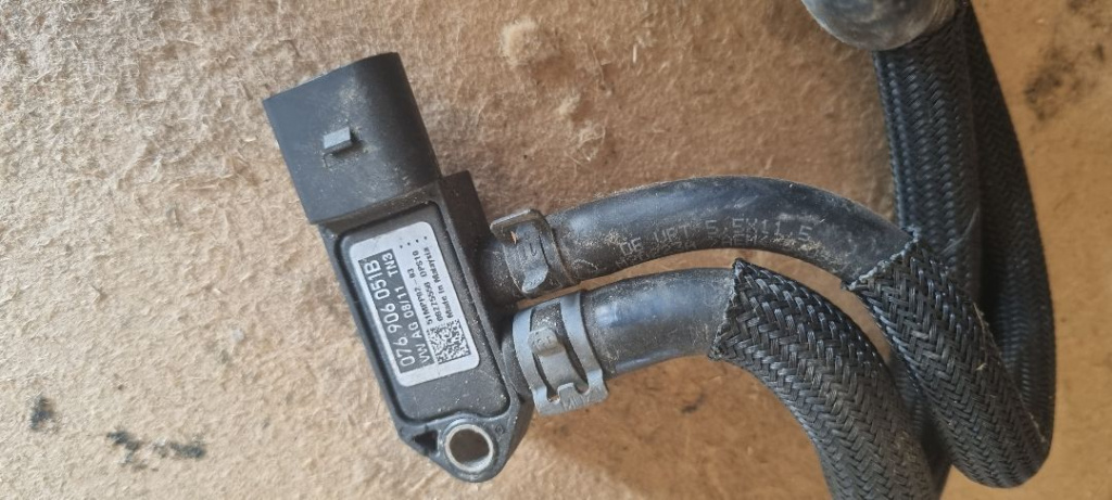 00038 Senzor presiune gaze vw 2.0 tdi 076906051b
