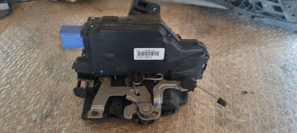 00108 Broasca stanga spate skoda fabia 12005-2008 6y0839015a