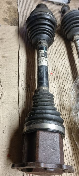 00125 Planetara stanga audi a4 b8 2.0 tdi 8k0407271q