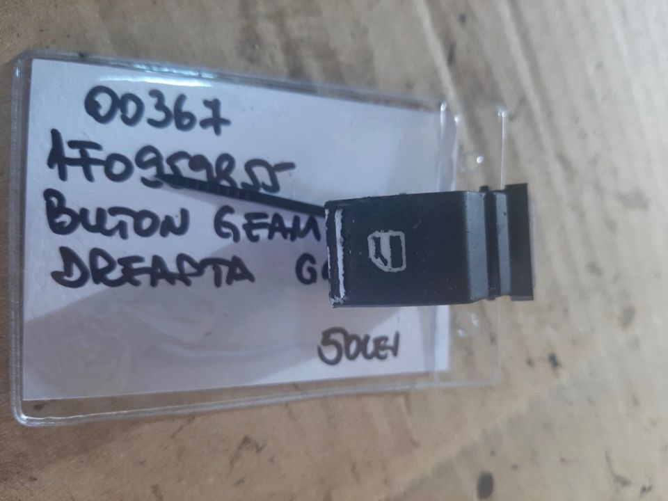 00367 Buton geam dreapta fata Golf 5