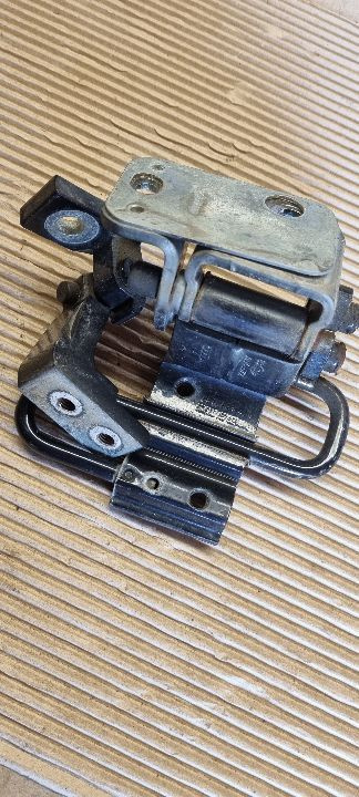00629 Balama usa stanga spate audi a6 c6 8e0833411e