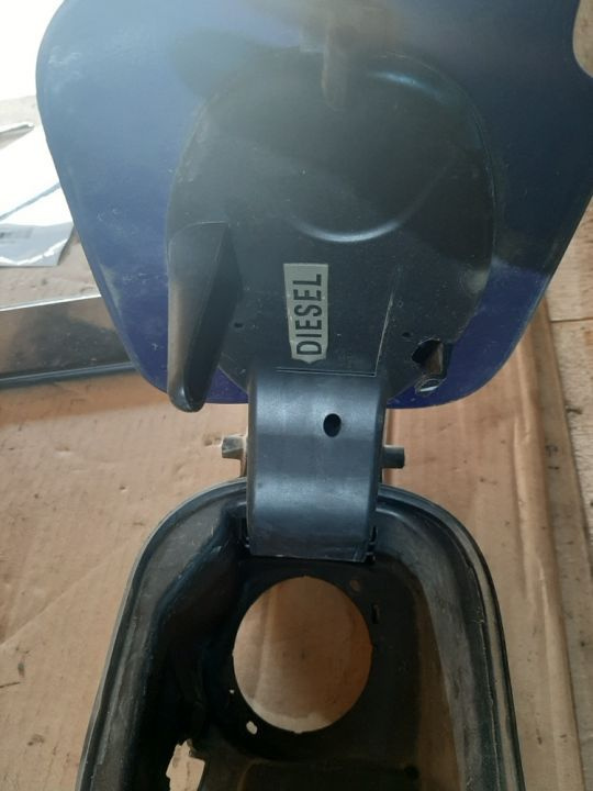 01285 Usita rezervor Renault Clio 3 8200383466