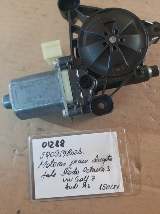 01288 Motoras geam dreapta fata Skoda Octavia 3, Vw Golf 7,Audi A3 5Q0959802B