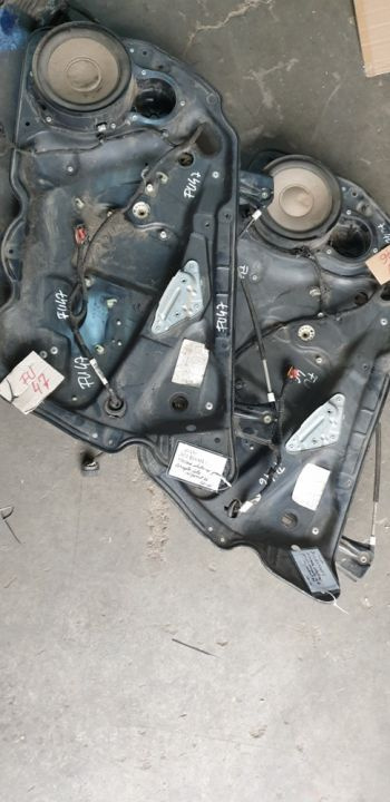 01389 Macara electrica geam dreapta fata Vw Passat B6 3C2837755G
