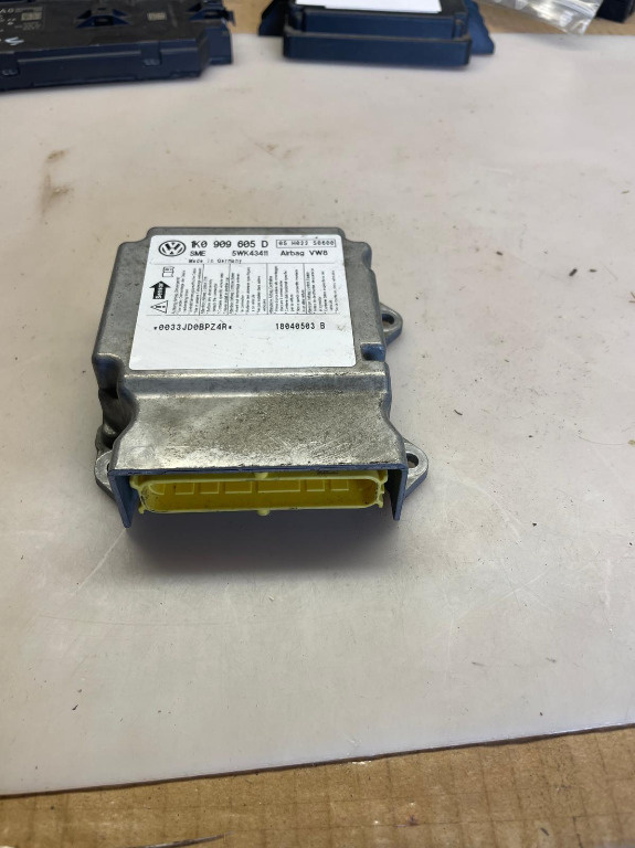 01517 Calculator airbag VW, Audi, Skoda, Seat 1K0909605D