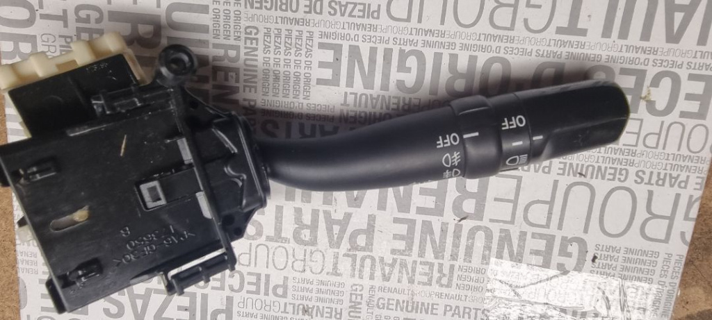 01567 Manete lumini si semnalizare toyota avensis 84140 05110 113795