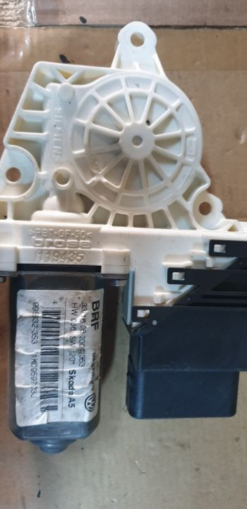 02580 02937 Motoras macara geam stanga spate Skoda Octavia 2 1K0959703J