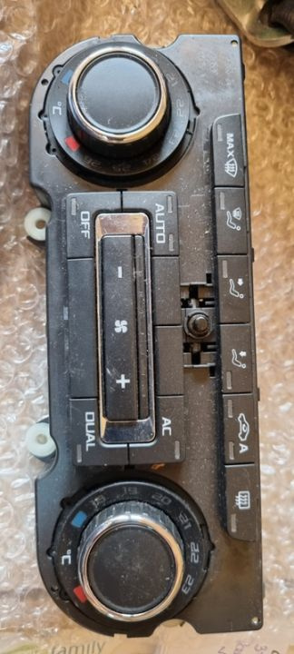 02697 00688 Panou clima Skoda Octavia 2 3T0907044AK