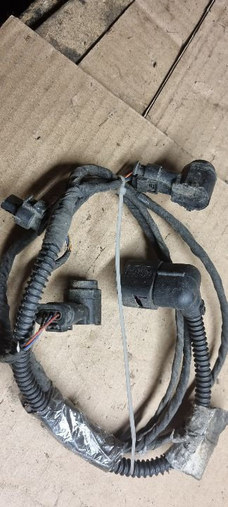 02914 Senzor parcare bara spate VW golf 6 plus cod 4h0919275