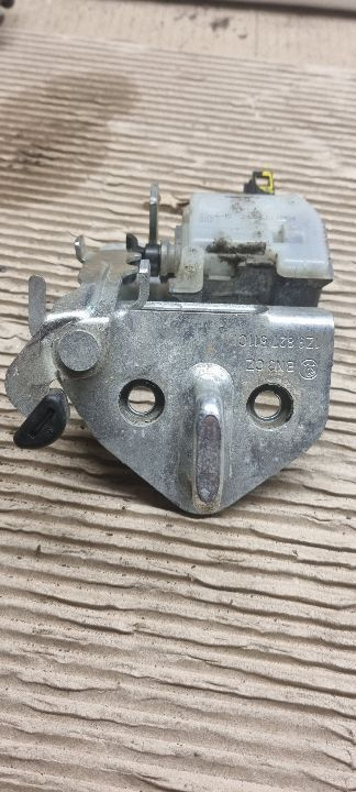 02968 Broasca incuietoare haion cu actuator motoras skoda octavia 2 1z0827511c