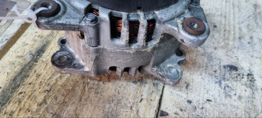 03066 Alternator Audi Skoda Seat Volkswagen 1.6 tdi /2.0Tdi 03L903023F
