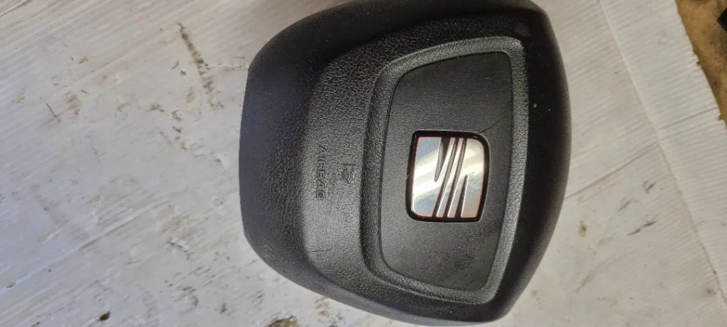 03533 Airbag volan,Seat Exeo ST cod: 3R0880201A