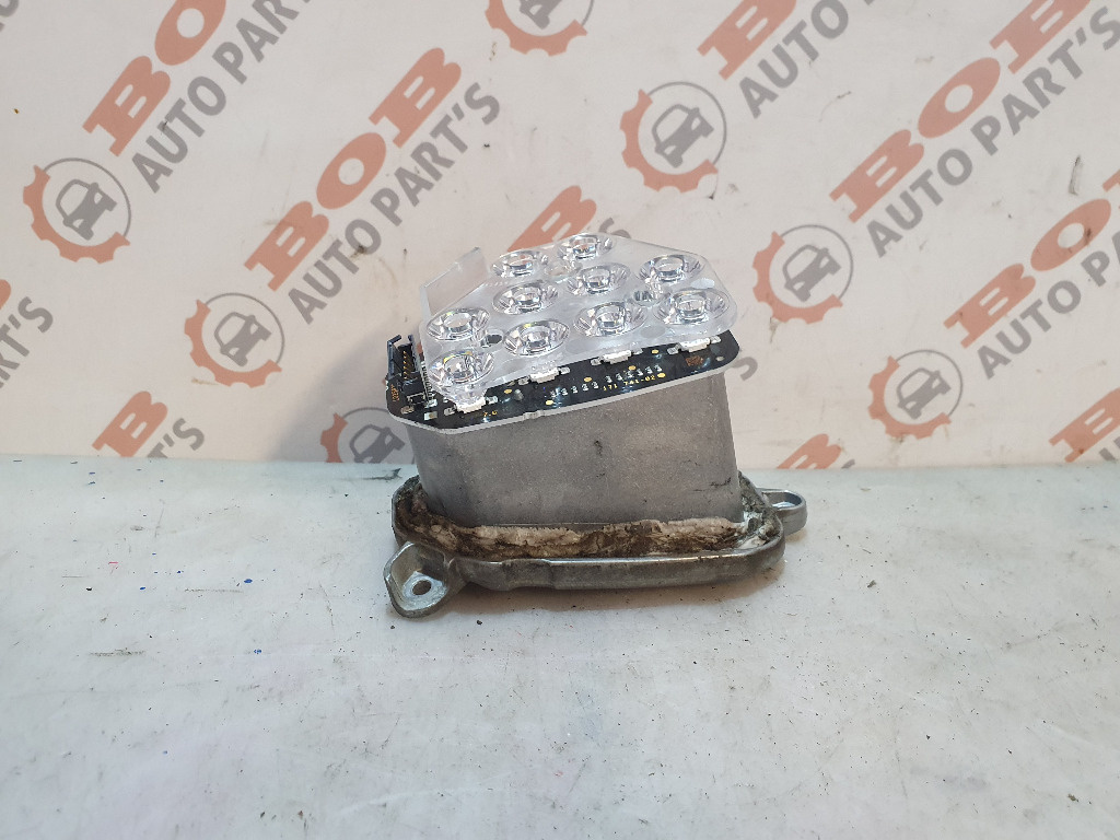 0383 BMW SOCLU / INDICATOR BEC LED XENON 171738 02 1C/L46