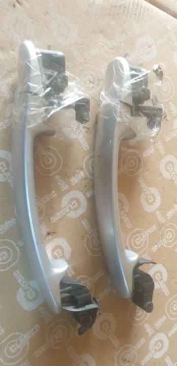 03839, 03840 04528 Maner exterior usa Skoda Rapid 5n0837205m