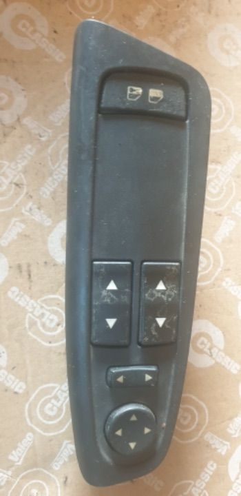 03859 Butoane comenzi geamuri electrice si reglaj oglinzi Fiat Stilo 1C/L44