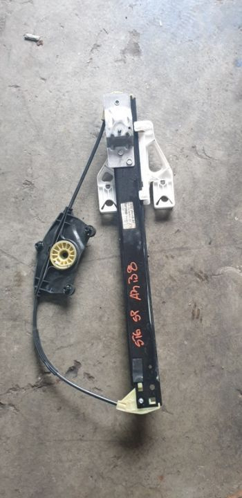 03896 Macara usa stanga spate Audi A4 B8