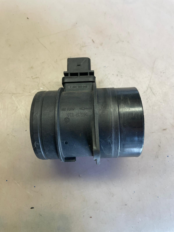 03923 Debitmetru aer vw / skoda / seat 03G906461C 0281002735