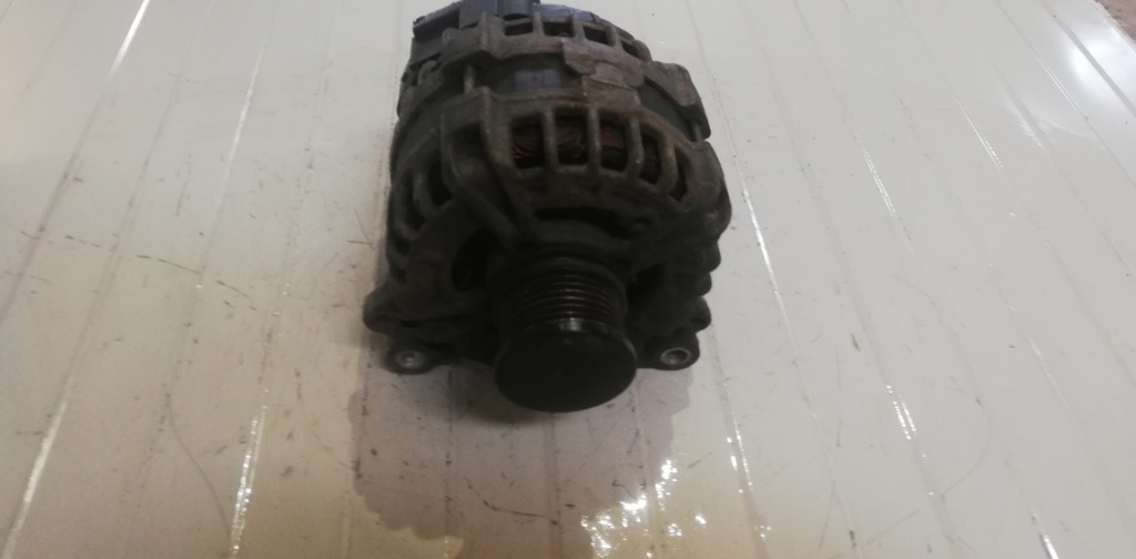 03L903023K Alternator 14v 140A VW Jetta 