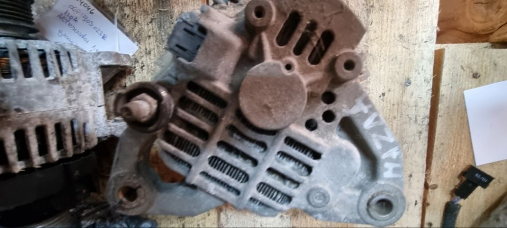 04055 Alternator 2.0Tdi Mazda 90A