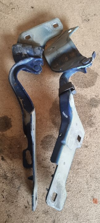 04185 Set balamale capota motor renault clio 719033 719034a