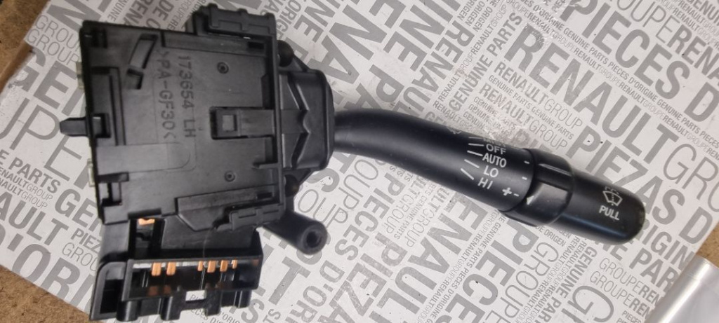 04290 Manete stergator toyota avensis 84552 05160 173820