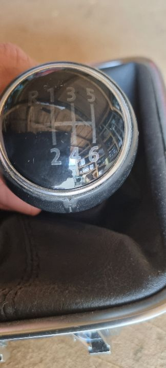04556 Nuca si manson schimbator viteze vw tiguan 6 trepte 5n0711113a