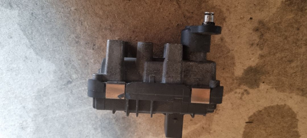 04562 Actuator turbo bmw f10 2.0 d 6nw01009902 49335 19480