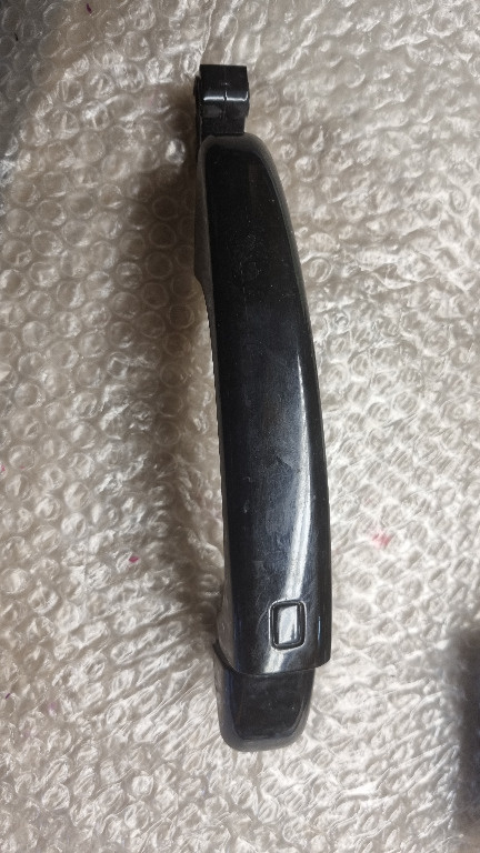 04574 Maner usa dreapta fata Audi A4 / A5 cod 8T0837205A