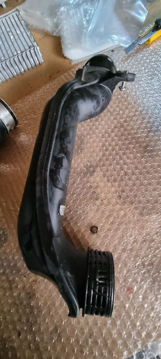 04638 Furtun intercooler vag 2.0 tdi 3c0145762al