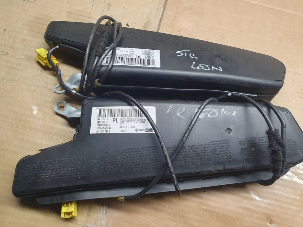04948 AIRBAG SCAUN SEAT / SKODA / VW STANGA + DREAPTA COD : 1K4880242D 1K4880241D PRETUL ESTE PT BUCATA