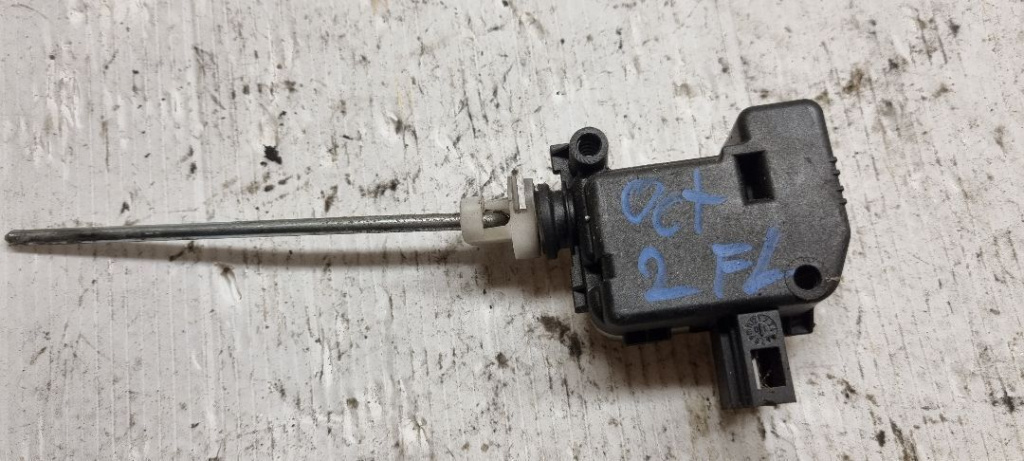 04969 Motoras usita rezervor sk octavia 2 1z0810773