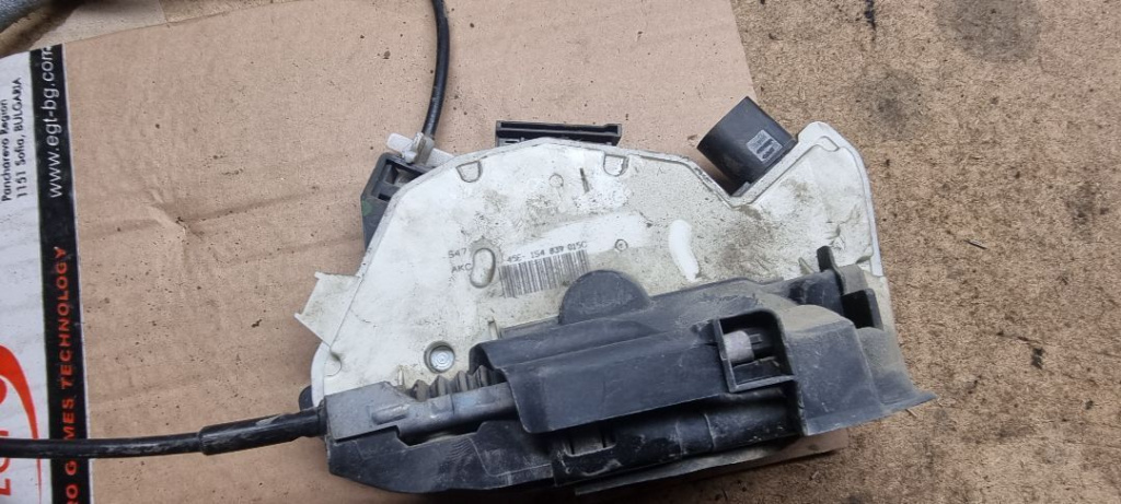 05035 Broasca usa stanga spate vw up 1s4839015c