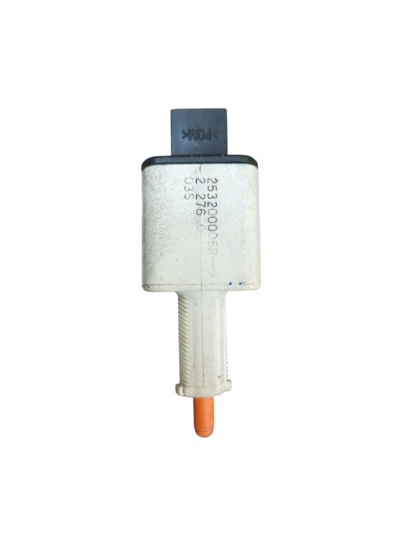 0519 COMUTATOR LUMINI STOP RENAULT Megane 3 253200