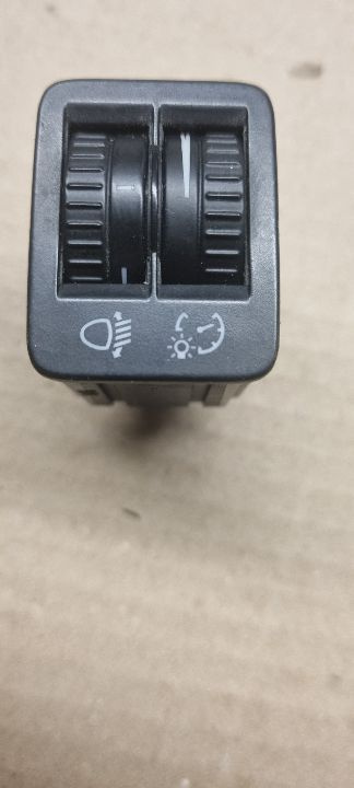 05249 06246 Buton reglaj faruri si lumini bord vw passat b6 3c0941333a