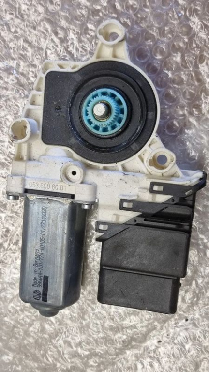 05292 Motoras geam dreapta spate skoda octavia 2 5k0959794 5k0959704a