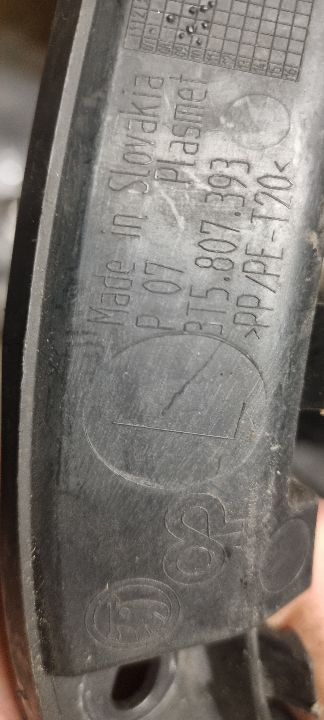 05306 06295 Suport profil montaj bara spate stanga skoda superb 3t5807393