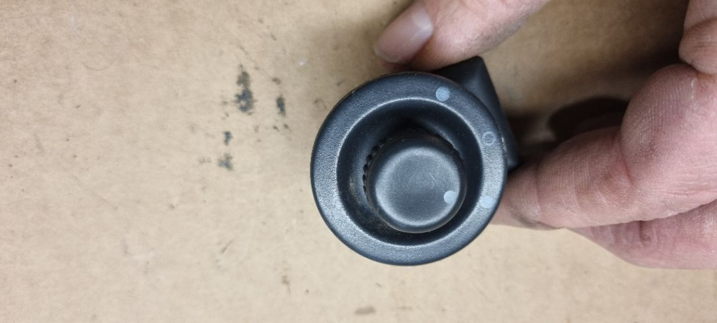 05643 Comutator buton reglaj oglinzi megane 2 8200002442b