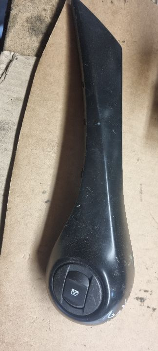 05707 Panou comanda geamuri renault megane 2 8200297165f
