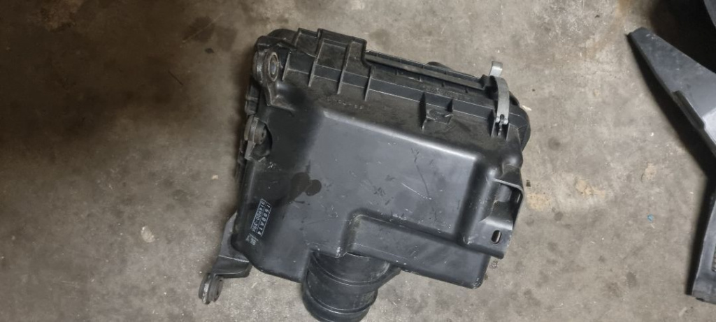 05761 Carcasa filtru aer Mitsubishi Outlander 2.0 D 1500A145