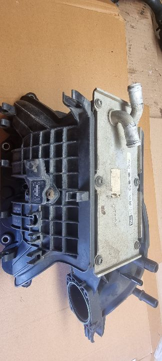 05943 Galerie admisie cu intercooler 1.4 tsi cax 03c145749b 03c129711ad