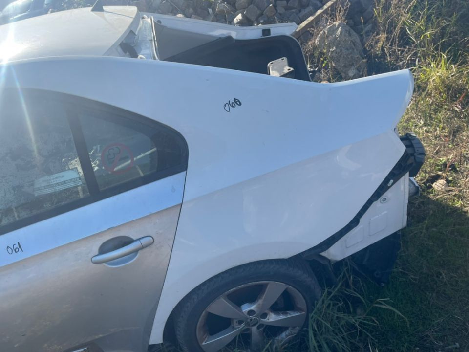 060 Aripa Stanga Spate Skoda Rapid Berlina