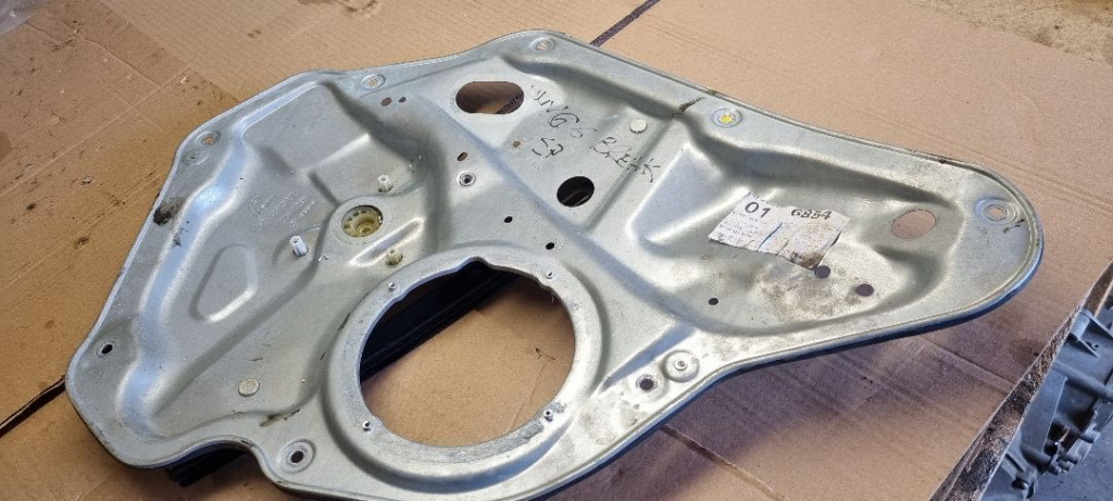 06097 Macara dreapta spate vw golf 6 break 1k9839756a