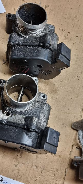 06165 Clapeta acceleratie 1.6 tdi cay 03l128063l