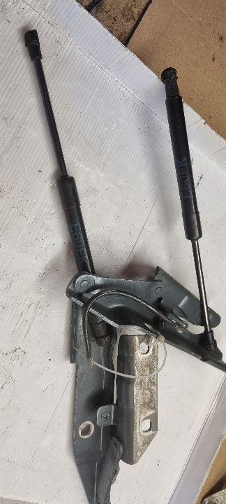 06269 Set Balamale capota cu amortizoare BMW E60 7008727 7008728