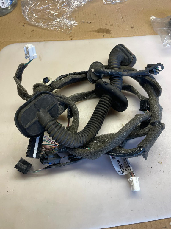 06272 INSTALATIE ELECTRICA USA STANGA FATA RENAULT FLUENCE 241245678R