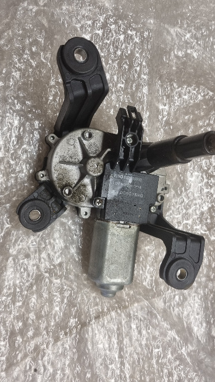 06489 Motoras stergator haion 13256917 Opel Astra J