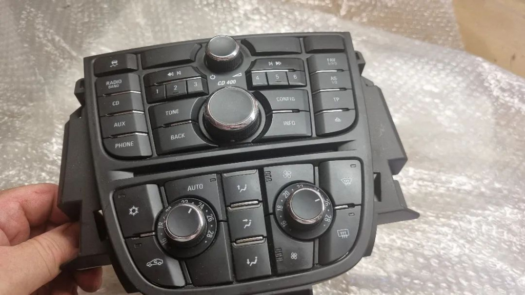 06492 Panou control radio OPEL astra j 13346050 13343707