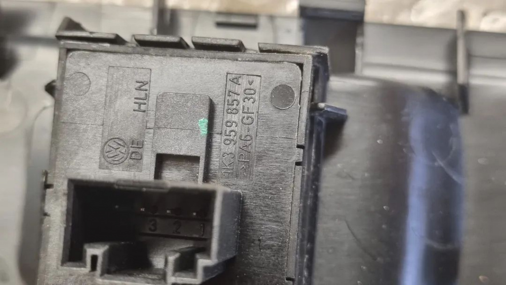 06509 Butoane geamuri electrice usa seat altea 1k3959857a