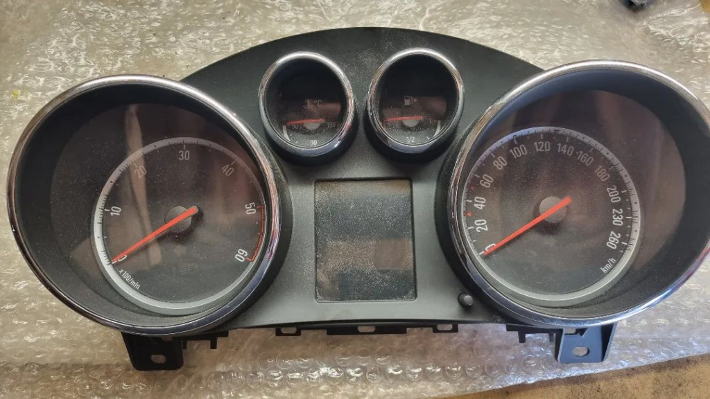 06524 Ceasuri bord opel astra j europa 600775881